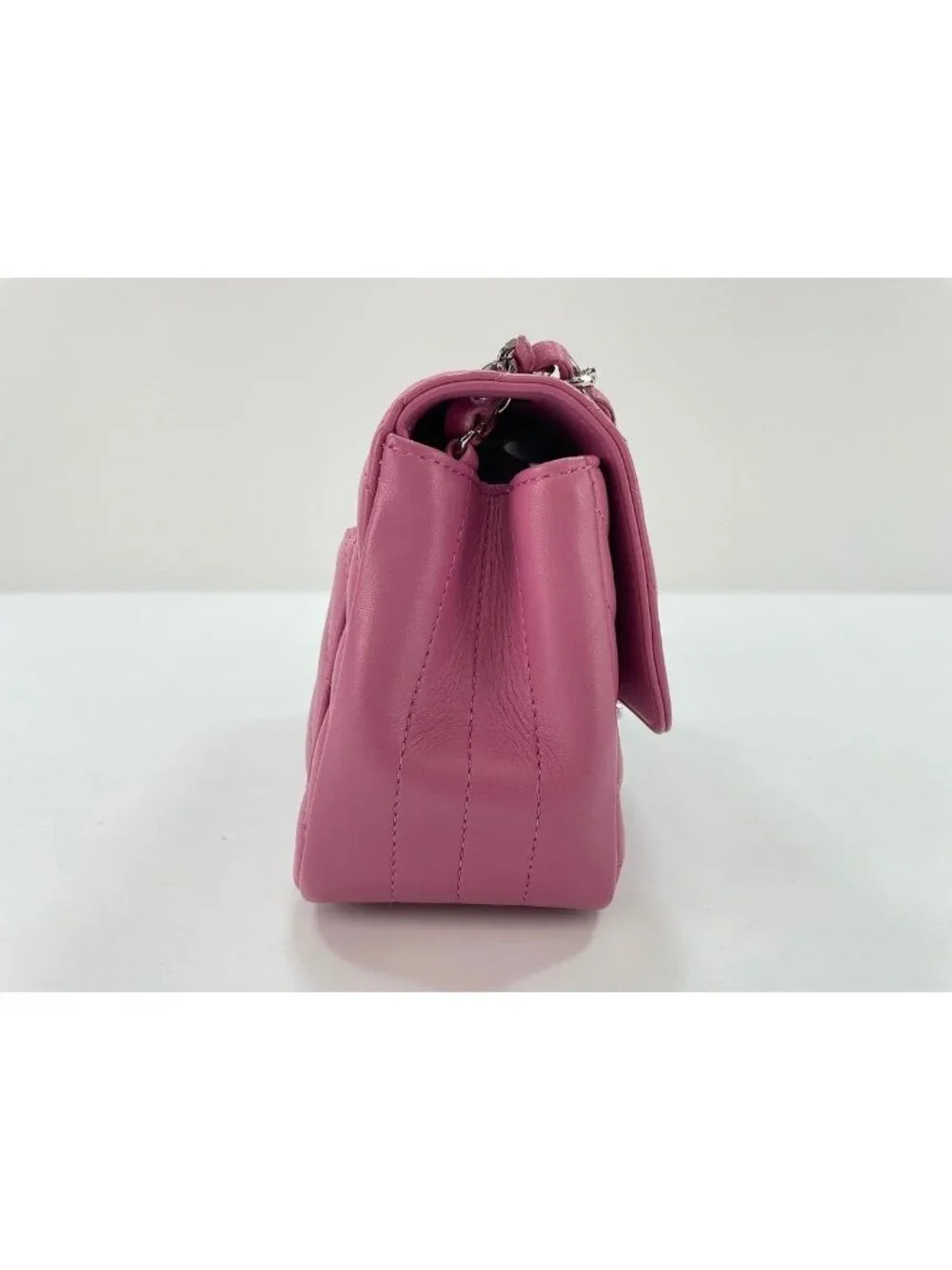 CHANEL brand color
